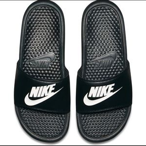 Brand New Nike Benassi Slides Black Youth 5